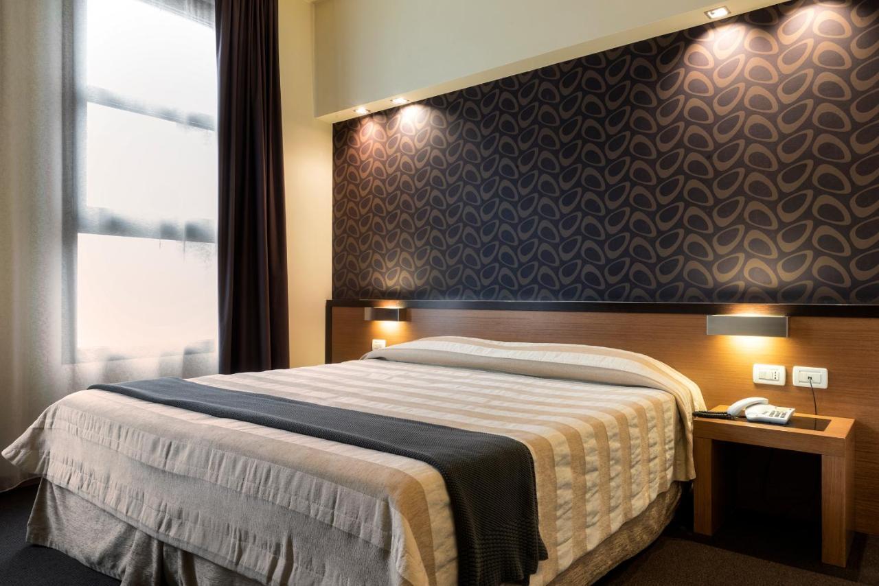 Hc3 Hotel Bolonia Zewnętrze zdjęcie