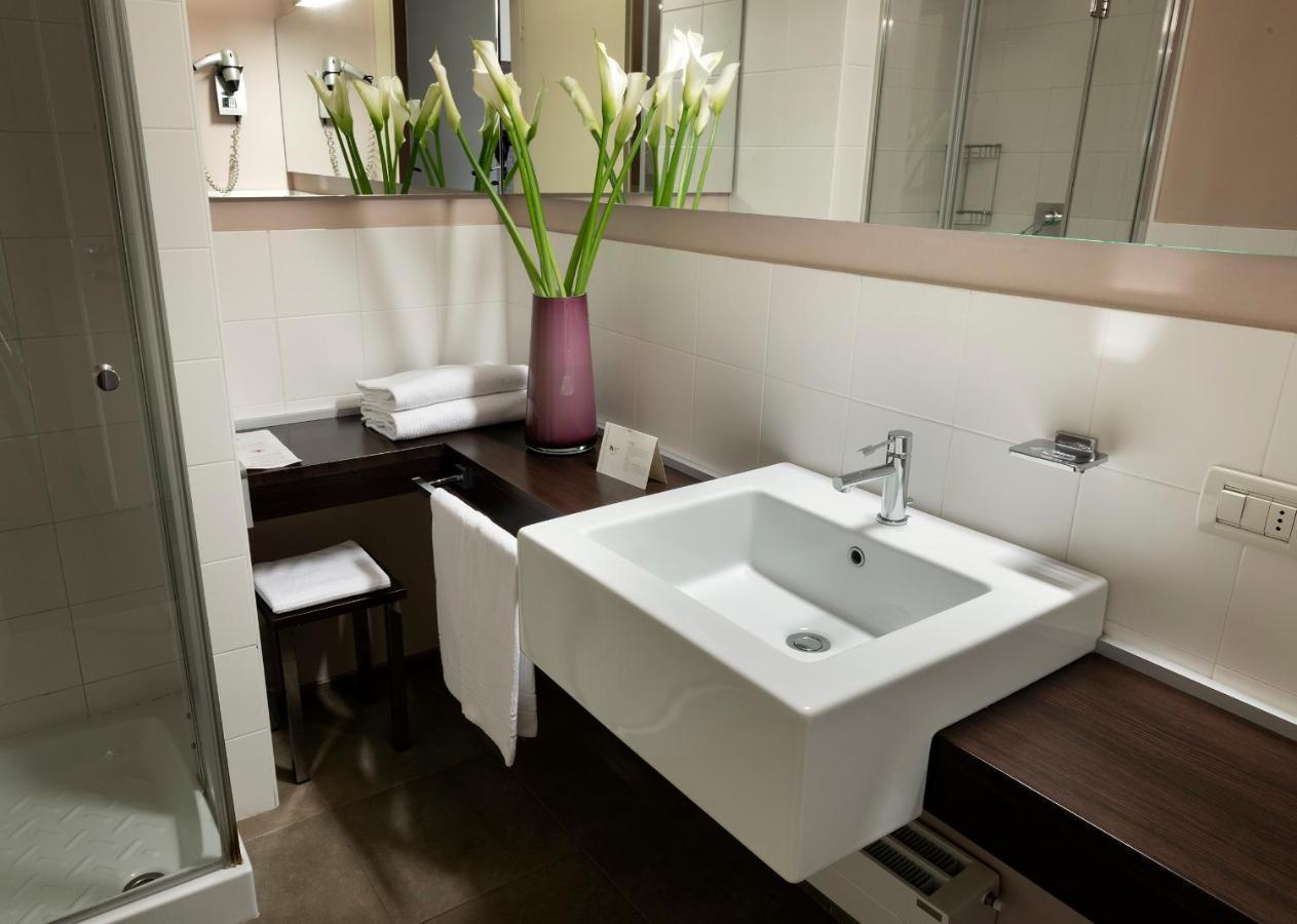 Hc3 Hotel Bolonia Zewnętrze zdjęcie